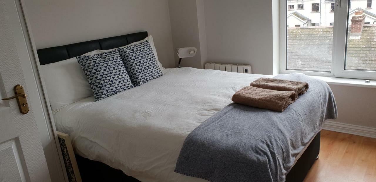Galway City Centre Apartment, Augustine Street ภายนอก รูปภาพ