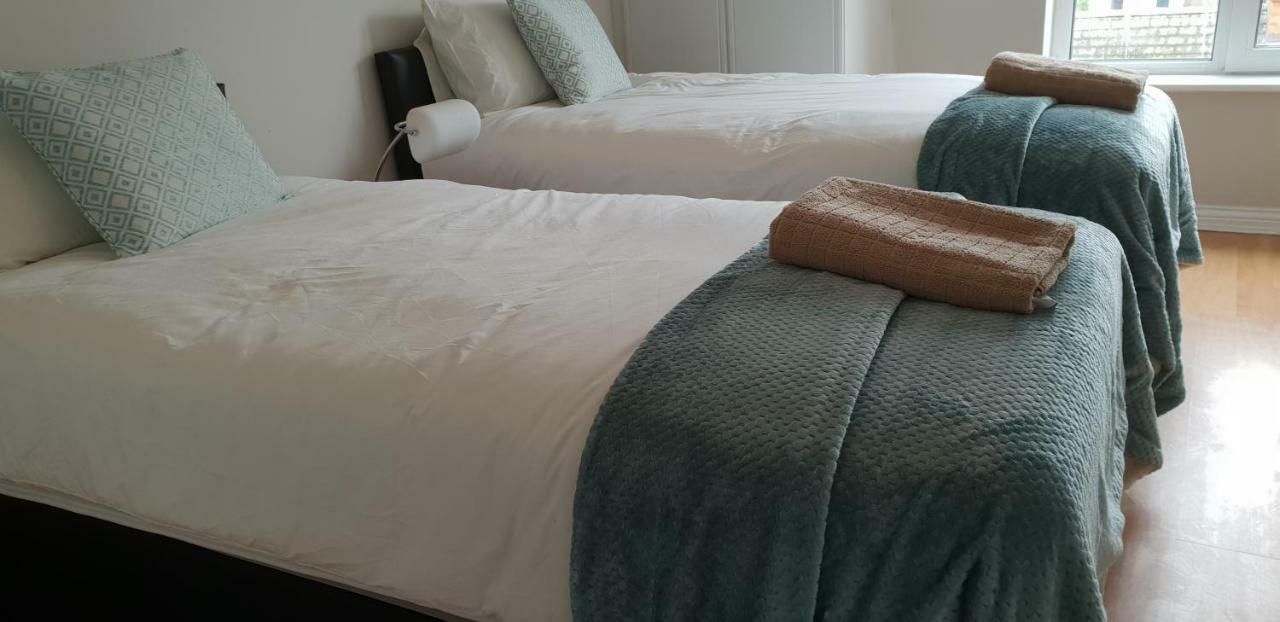 Galway City Centre Apartment, Augustine Street ภายนอก รูปภาพ